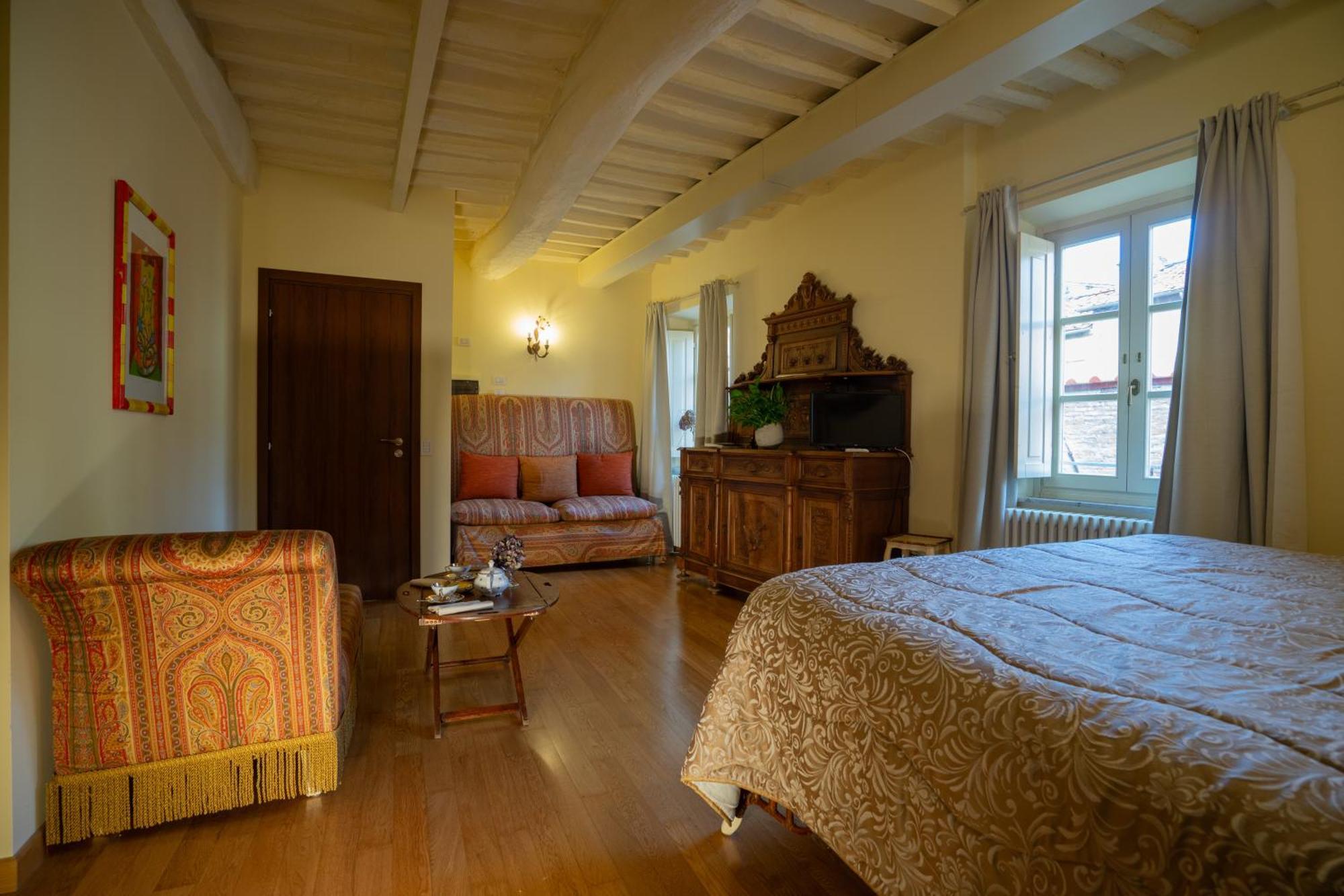 Bed and Breakfast Palazzo Rocchi - Residenza D'Epoca Лукка Экстерьер фото