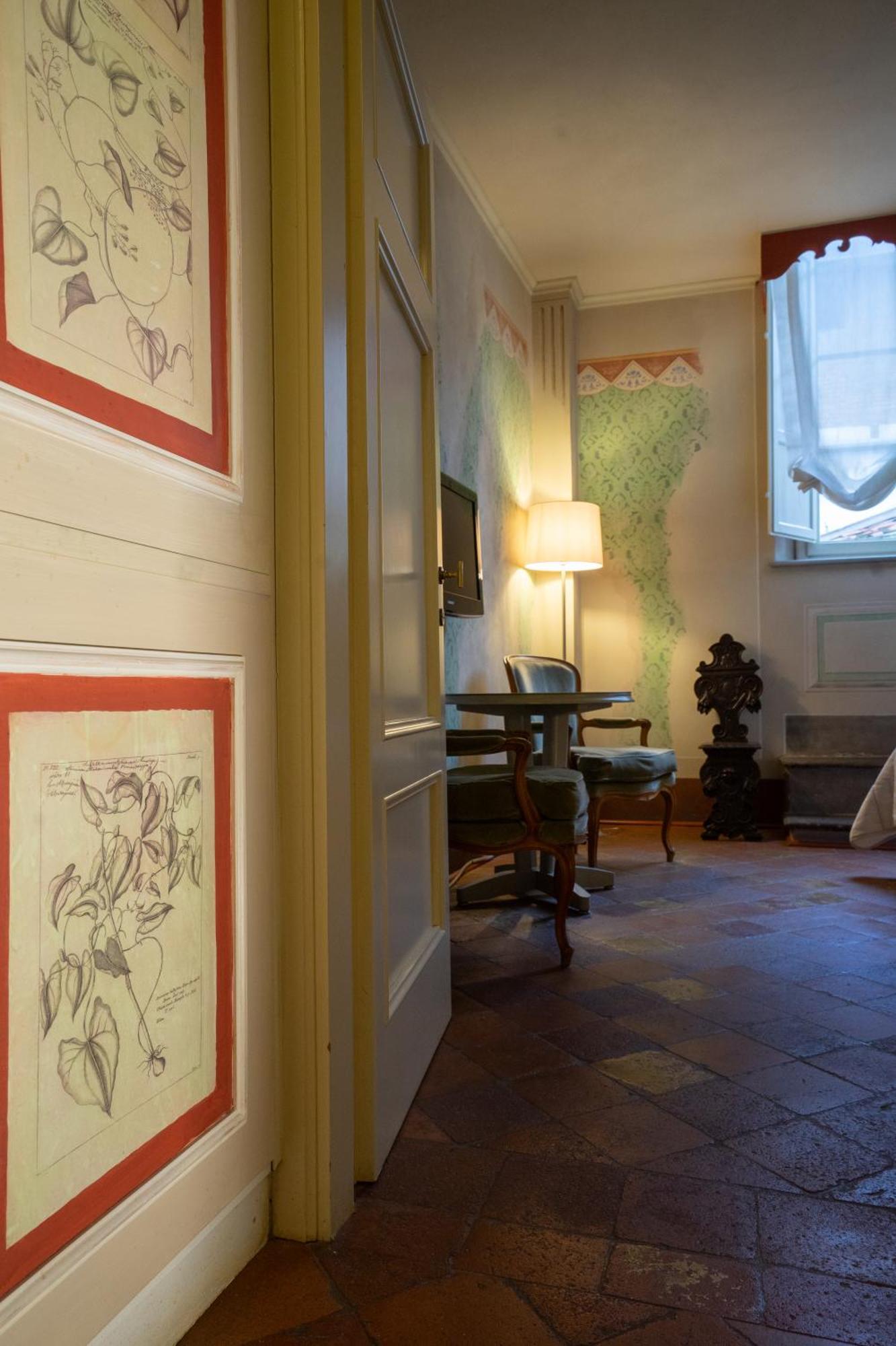 Bed and Breakfast Palazzo Rocchi - Residenza D'Epoca Лукка Экстерьер фото