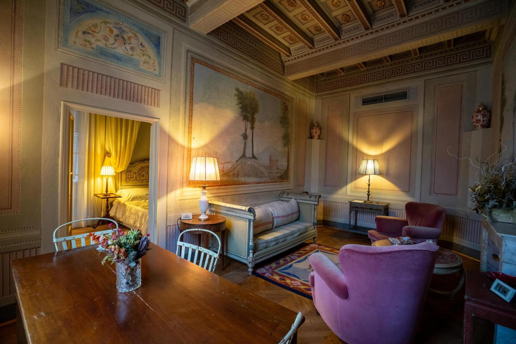 Bed and Breakfast Palazzo Rocchi - Residenza D'Epoca Лукка Экстерьер фото